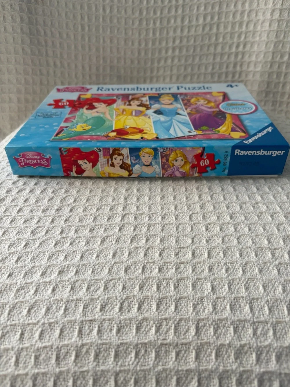 Ravensburger Disney Princess Heartsong 2017 60-Piece Kids Puzzle With Glitter